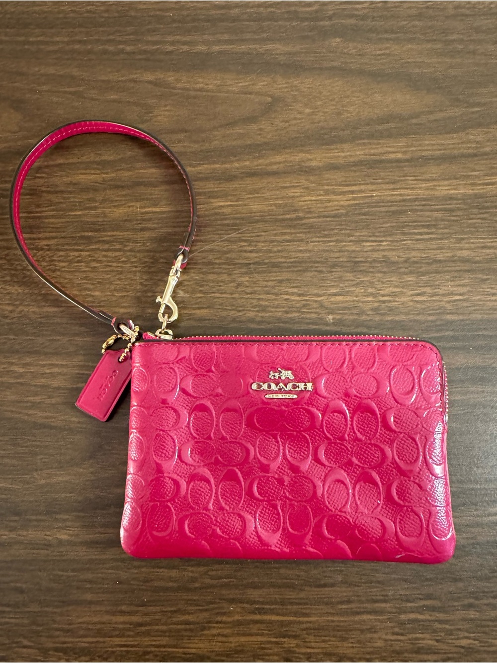 Coach Hot Pink Patent Leather Signature C Wristlet Coin Purse Wallet Clutch
